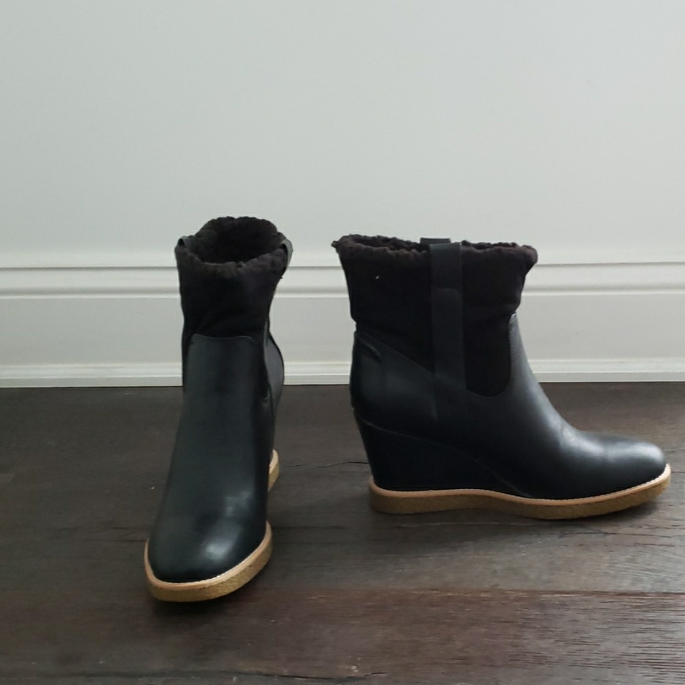 Wedge boots